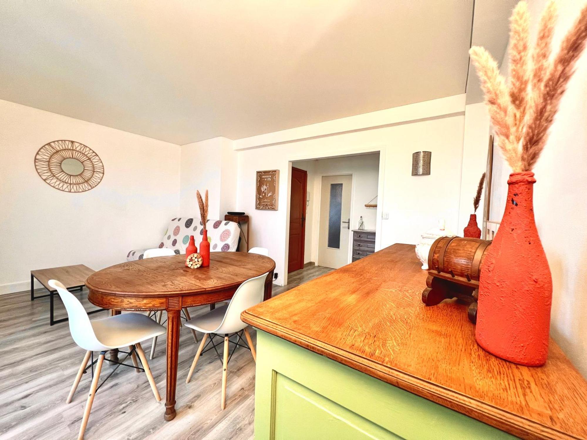Appartement Proche Gare, 6 Voyageurs Et Stationnement Gratuit Reims Exterior photo
